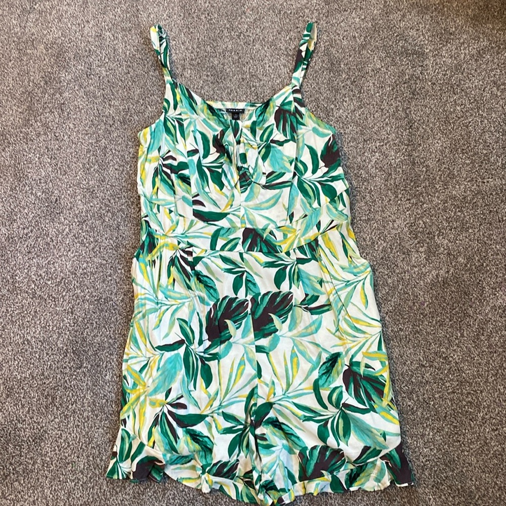 Torrid sz 1 romper short outfit. Like new